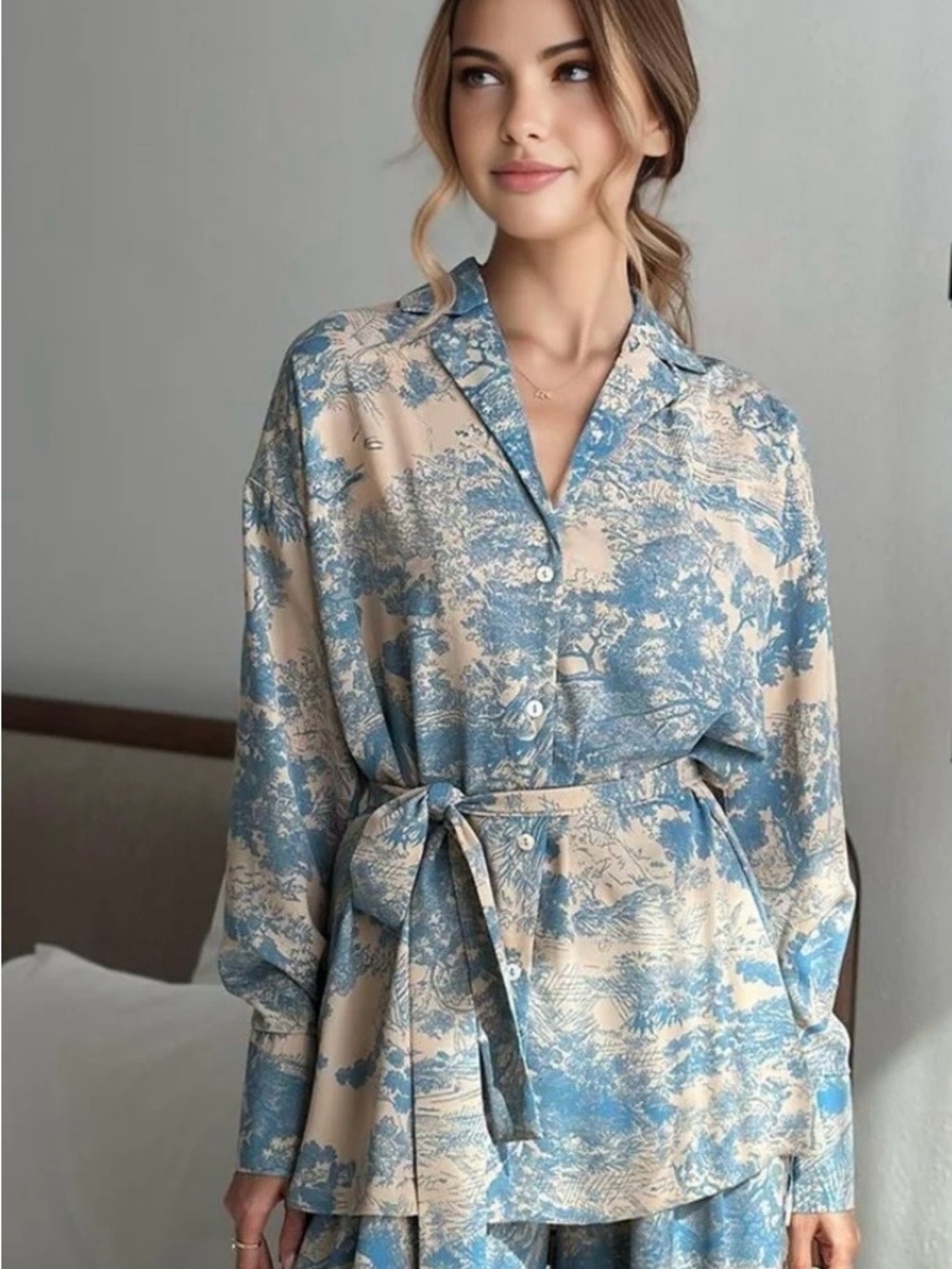 NEW Commense Blue and Cream Printed Tie-Waist Lounge Top size M